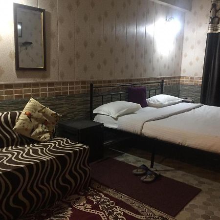 Hotel O Hya'S Homestay Dehradun Bagian luar foto