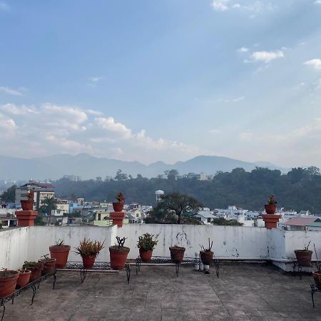 Hotel O Hya'S Homestay Dehradun Bagian luar foto