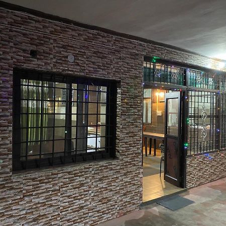 Hotel O Hya'S Homestay Dehradun Bagian luar foto
