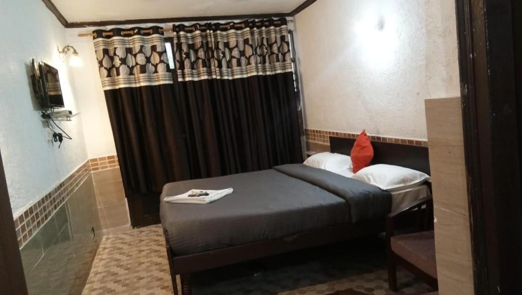 Hotel O Hya'S Homestay Dehradun Bagian luar foto
