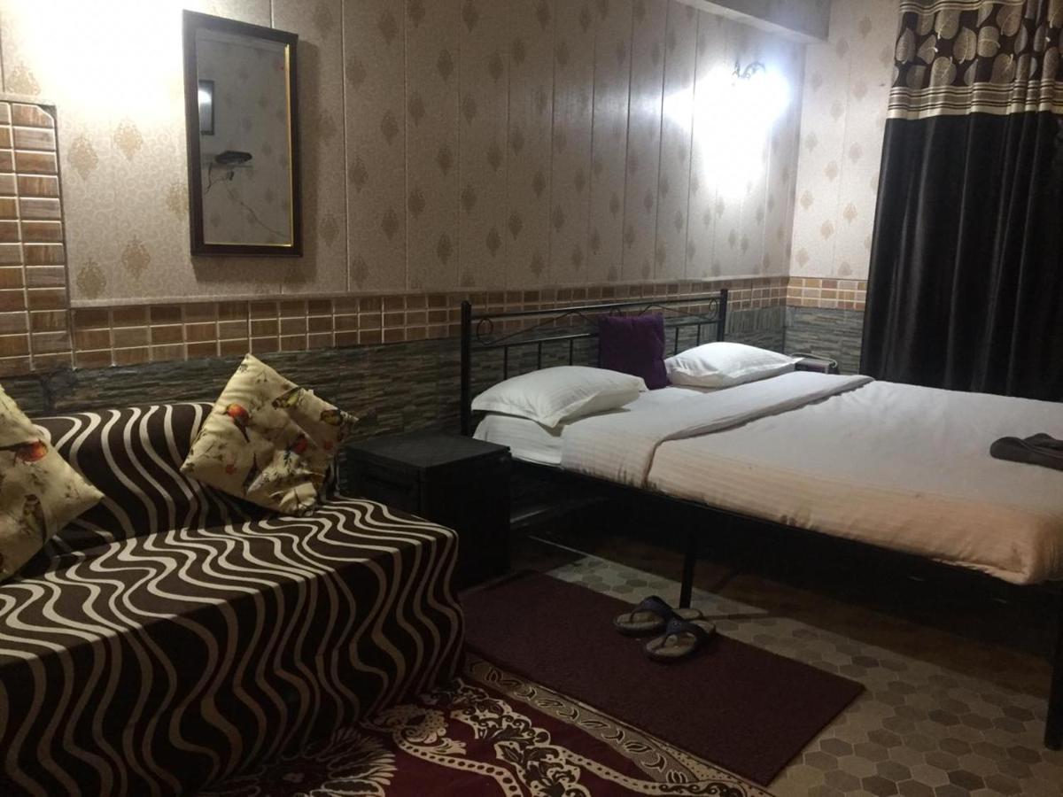 Hotel O Hya'S Homestay Dehradun Bagian luar foto