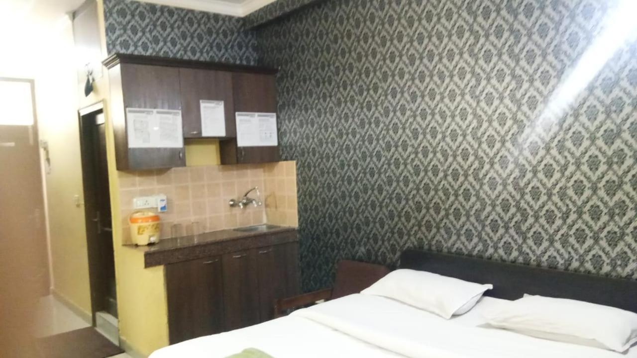 Hotel O Hya'S Homestay Dehradun Bagian luar foto