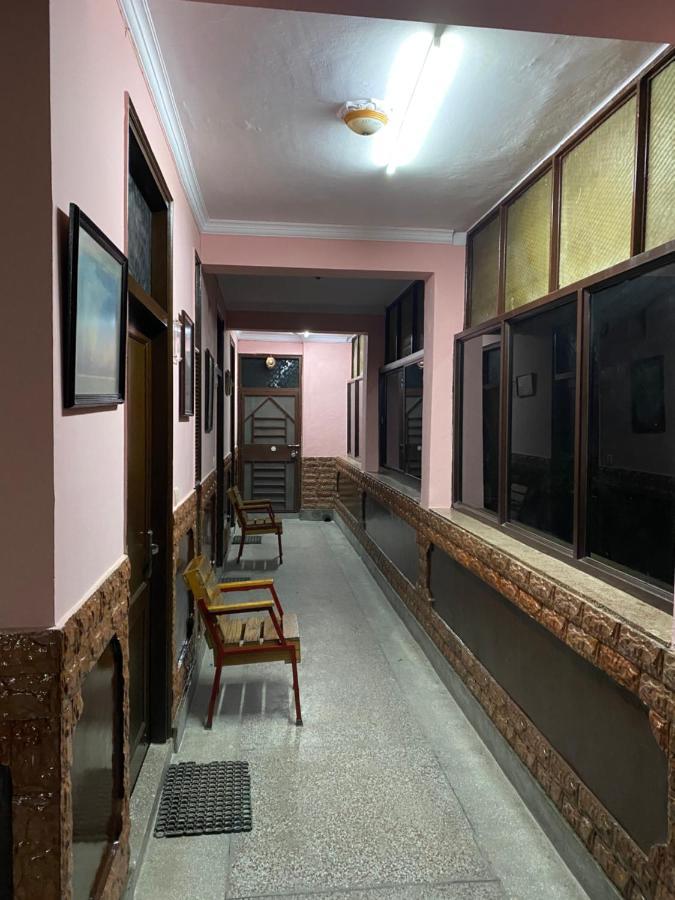 Hotel O Hya'S Homestay Dehradun Bagian luar foto