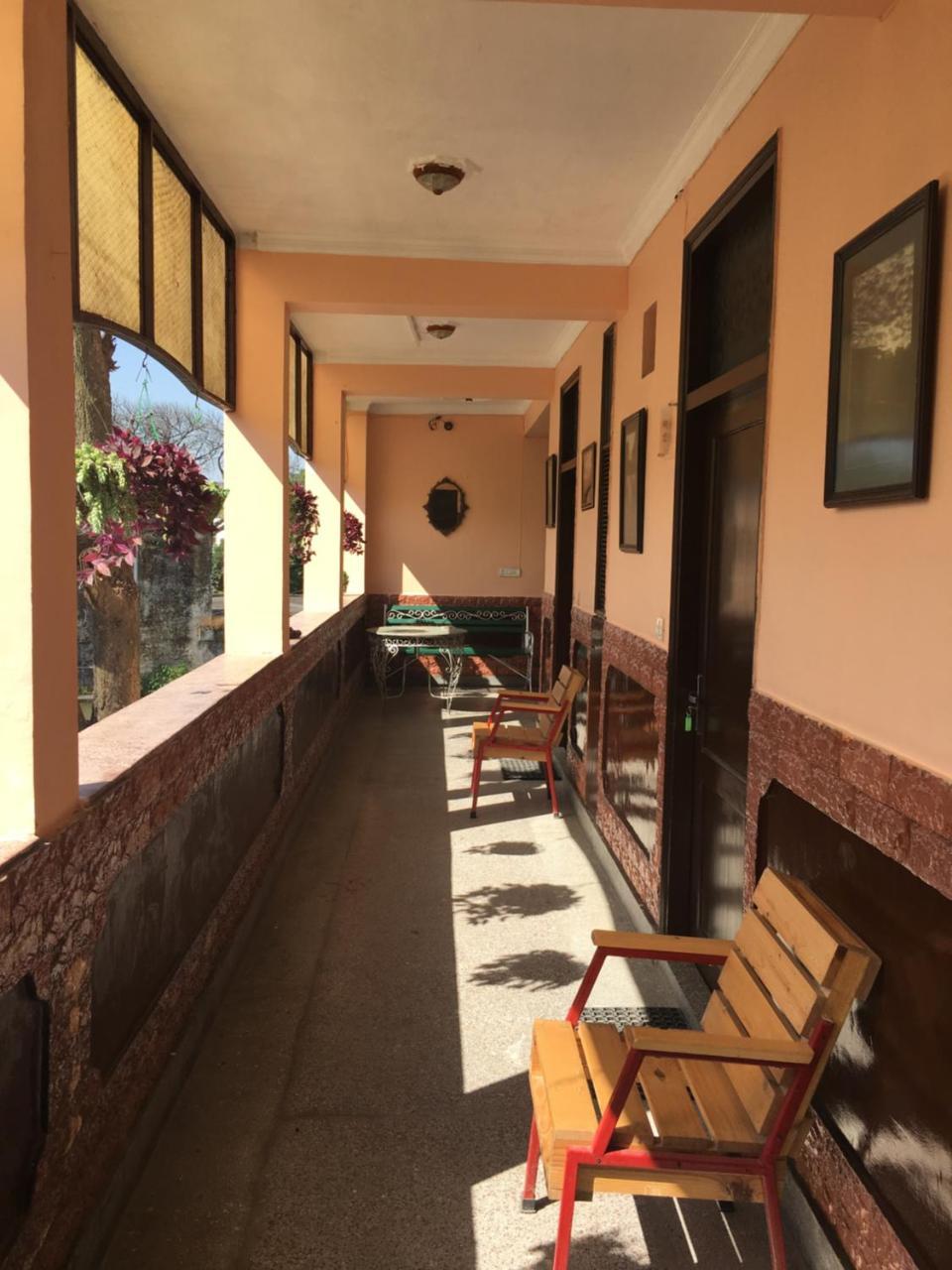 Hotel O Hya'S Homestay Dehradun Bagian luar foto