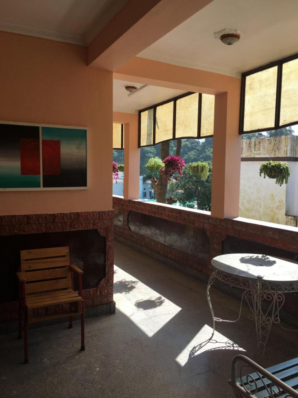 Hotel O Hya'S Homestay Dehradun Bagian luar foto
