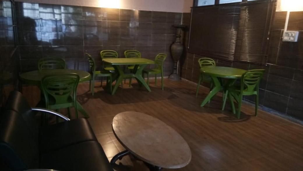 Hotel O Hya'S Homestay Dehradun Bagian luar foto